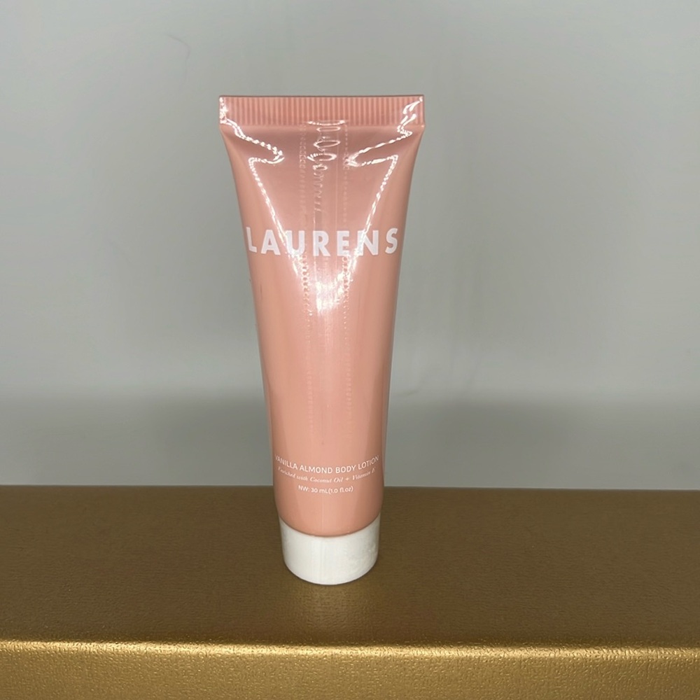 🟨 $5 when bundled - LAURENS Vanilla Almond Body Lotion